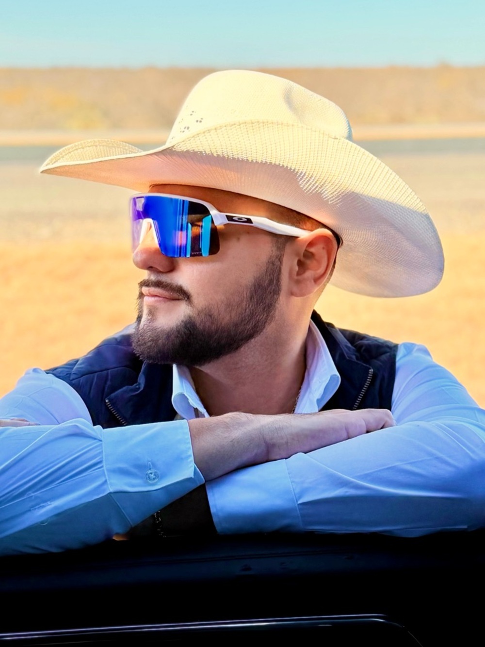 Meet your Posher, Luis